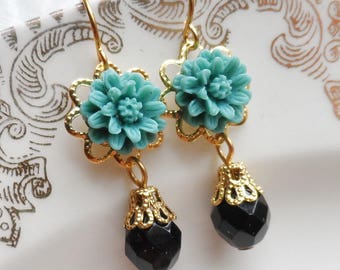 75% Off Price Sale, Teal, Blue-Green, Mum Flower, Gold Tone Filigree, Czech Glass Bead