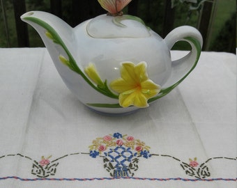 Butterfly Promenade Beautiful Hand Painted Figural 4-Cup Teapot; Vintage Teapot, Vintage Figural Teapot, Butterfly Teapot, Lily Teapot