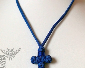 Knotted cross pendant - Christian cross - 3.5 x 2.5 cm