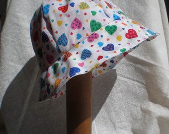Hearts Bucket Hat (medium)