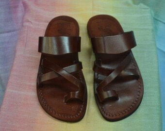 Leather Jesus toe sandals for men , can serve for women too come in brown and black color , made in Jerusalem .