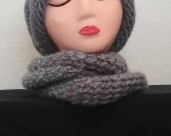 Beanie and Neckwrap Set
