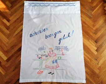 Vintage Kitchen Towel, Embroidered Kitchen Towel, Embroidered Tea Towel, Dish Towel, Dutch Kitchen Towel, Hanging Tea Towel, Vintage Linens