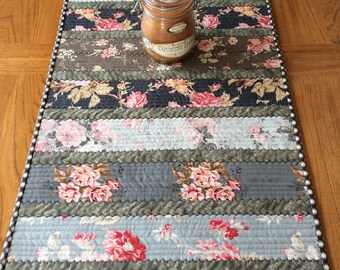 Imperial Grace CP1605013CL Quilted Table Runner main image 0