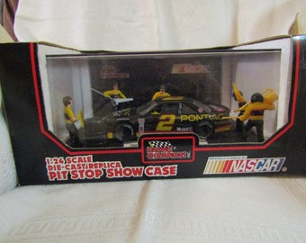 1992 NASCAR Rusty Wallace Pit Stop Show Case