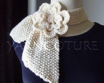 Vintage Inspired Ascot Necktie In Ivory Pearl