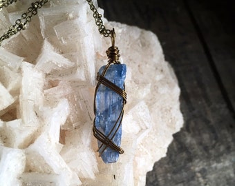 Gemmy Blue Kyanite pendant necklace