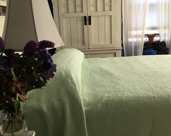 Portuguese Matelesse King Bedspread With 2 Matching Shams. Light Fern Green.