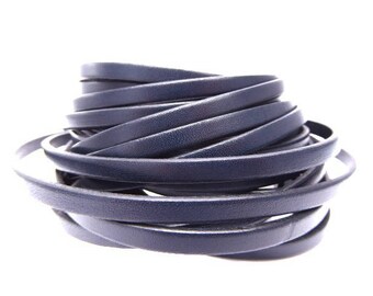 Leather strap, Navy Blue, 5 mm sold by 20 cm