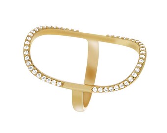 oval shaped ring, gold vermeil, white zirconia, 925 sterling silver