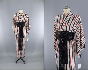 Vintage Silk Kimono Robe / Vintage Dressing Gown / Vintage Lingerie Robe / Loungewear / 1950s White Black & Red Stripes