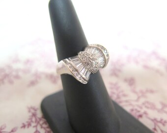 14k White Gold and Diamond Bow Ring SZ 7.5
