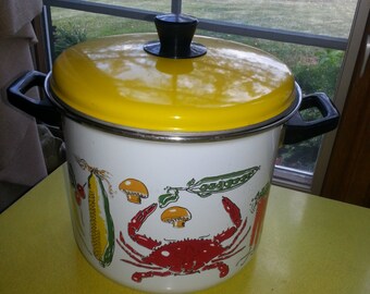 LAST CHANCE SALE!!! Vintage 1970s Enamelware Cape Cod Lobster and Vegetable Four Piece Cooking Steamer Pot