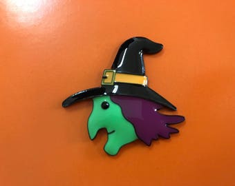 Green Witch Needle Minder