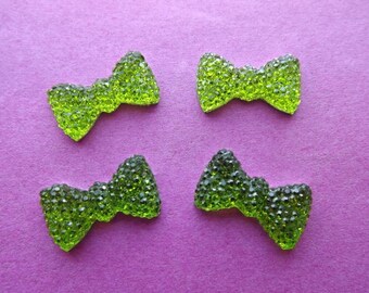 Cabochon green rhinestones (x 4) big bows