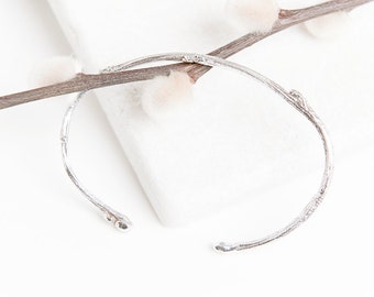 A sterling silver twig bracelet