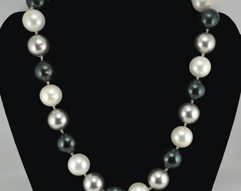 Vintage Ciner Necklace Round Glass Beads Black / Silver / White, Hand Knotted