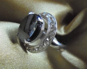 Vintage Sarah Coventry Hematite and Rhinestone Ring
