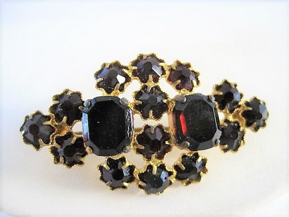 Czech signed Brooch, Art Deco Red, Prong Set Rhinestone Pin, Vintage Czechoslavakia