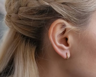 Gold huggie earrings,Hoop Earrings, small huggies hoop, tiny hoops, Piercing, Silver huggie earrings, Huggie earrings, minimalist jewelry