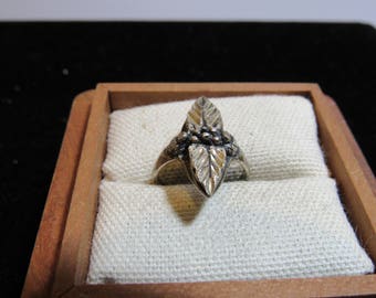 leaf ring marked 925