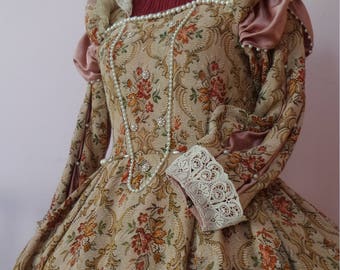 600 Renaissance theatrical dress with headpiece