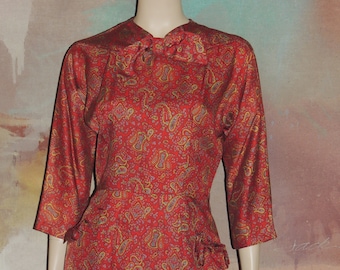 1950s Paisley Print Fitted Waist Dress Excellent Condition World Wide Shipping