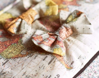 The world map small zipper pouch coin purse.World Map Make Up Bag.World Map case.Vintage map purse.Travel bag.Old map print bag.Map lovers.