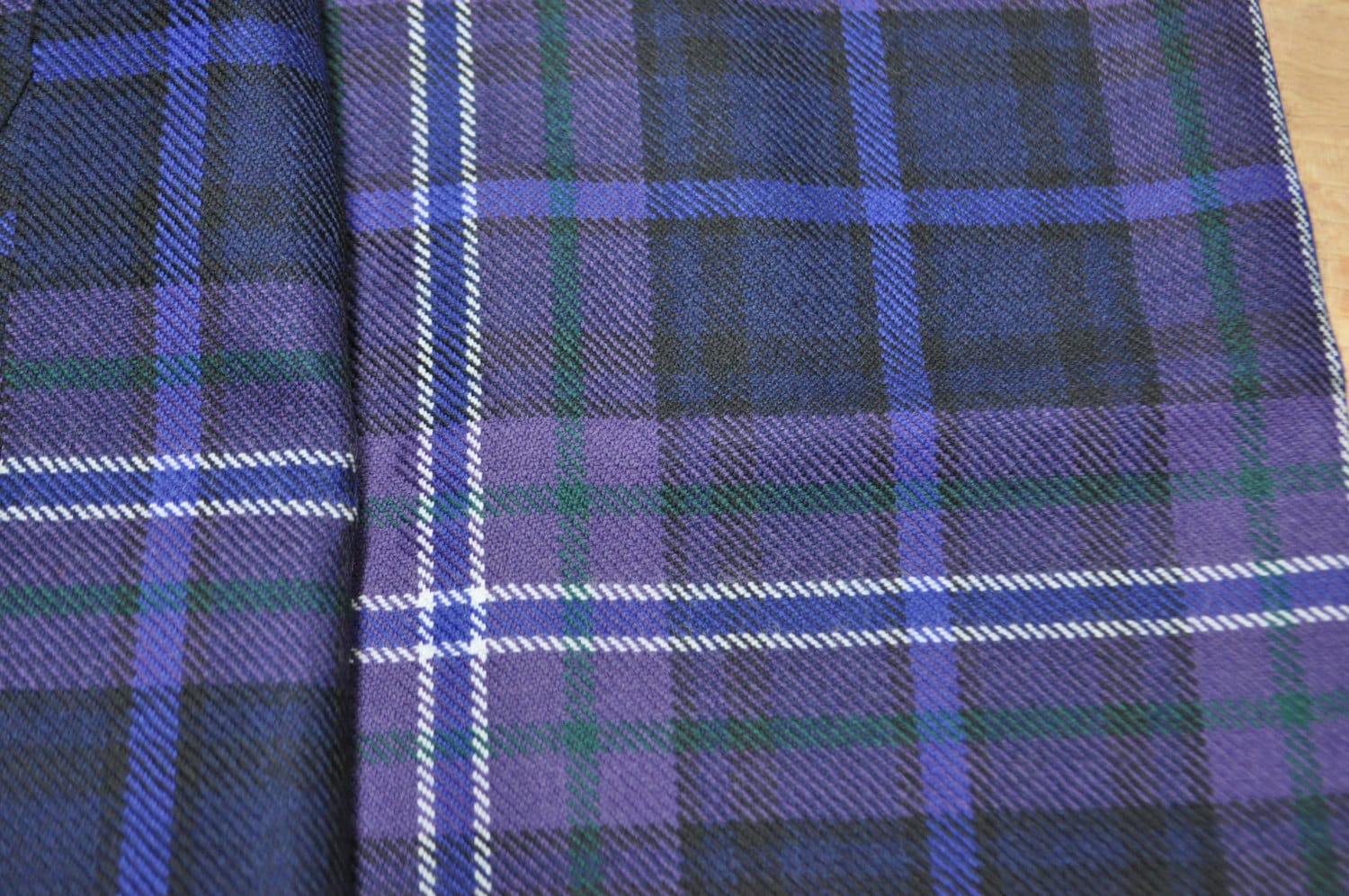Scotland Forever Tartan Fabric. 100 10oz Pure New Wool. Remnant Piece