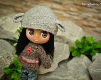 Mini sweater for petite Blythe raglan sweater dress otfits clothing handmade knit miniature clothes