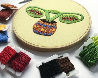 Digital embroidery pattern, Big swinging Ovaries -VENUSFLYTRAP- , design by Jess de Wahls #BSODIY