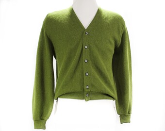 Large Men's Green Cardigan - 1960s Mens Button Front Sweater - V-Neck - Button-Up - Sage Olive Avocado Green Knit - Chest 44 - 50700