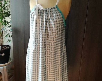 A line dress blue and white