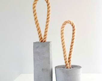 Concrete door stopper | concrete home decoration | gifts for home | modern decor | minimalist gift idea | heavy door stop | cement decor