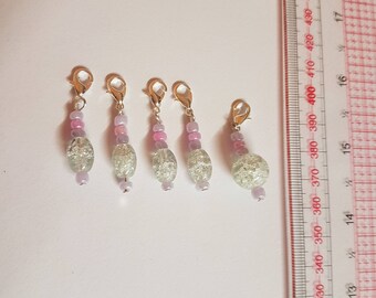 5 cute stitch markers for crochet/ knitting