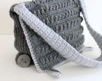 Crochet Messenger Bag in Heather Grey with Chevron Calico Lining