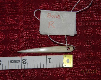 Bone Nalbinding Needle R