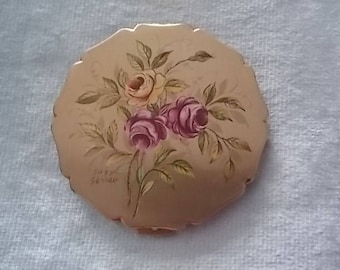 Vintage Stratton Signed Pink Flowers Compact Gold - GORGEOUS