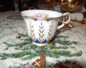 ENGLAND ROYAL CHELSEA Teacup