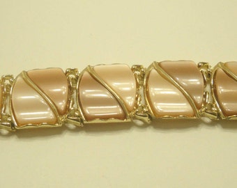 Vintage Gold Tone Tan Thermoset Bracelet (4006)