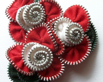 Red and White Multi Flower Floral Brooch / Zipper Pin - 2786