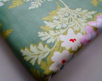 Heather Bailey Nicey Jane Picnic Bouquet Moss Green HB-18 Fabric OOP Half Yard Very Hard to Find Rare