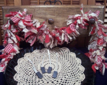 Primitive Country Raggedy Tattered Christmas Valentines Day RAG GARLAND Swag Skirting Wrap Drape with Ornie Clips (PRS-0016)