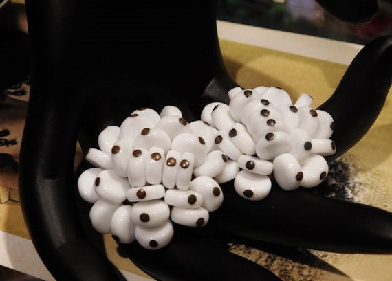DALSHEIM / Milk Glass Mid Century Clip On Earrings / Designer / Wedding / Fashion