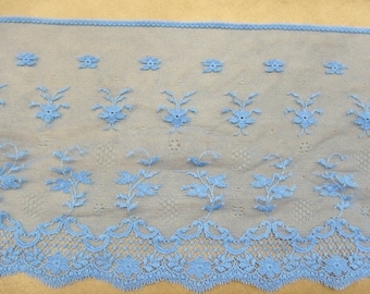 Lace of calais - blue bright 18 cm wide