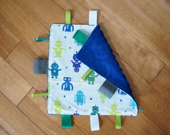 Taggie Blanket; robot theme, robots, navy and green taggie blanket