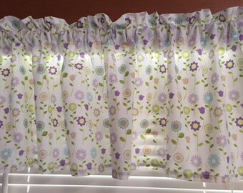 Buds & Blossoms Window Valance ~ 63" Wide