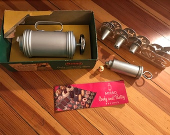 Mirro Cookie Press with Bonus Icing/Frostng Press