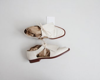 white leather oxfords | kiltie oxfords 7.5 | cut out oxfords 8