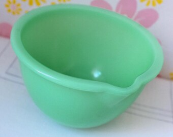 Vintage Jadeite Mckee Mixing Bowl